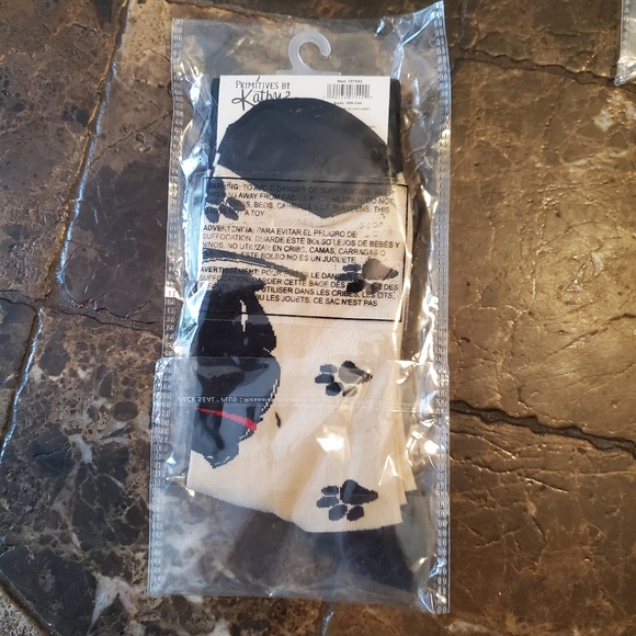Primitives by Kathy Life Is Better With Cats Beige Black Novelty Socks OSFM NWT - Picture 2 of 2